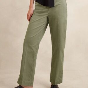 NWT Banana Republic Authentic Straight Chino Pants